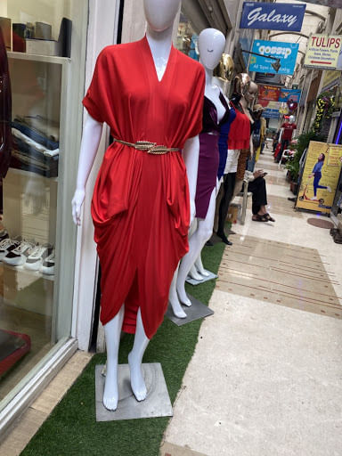 Red,Clothing,Mannequin,Fashion,Costume,Dress,Outerwear,Fashion design,Carmine,Cosplay