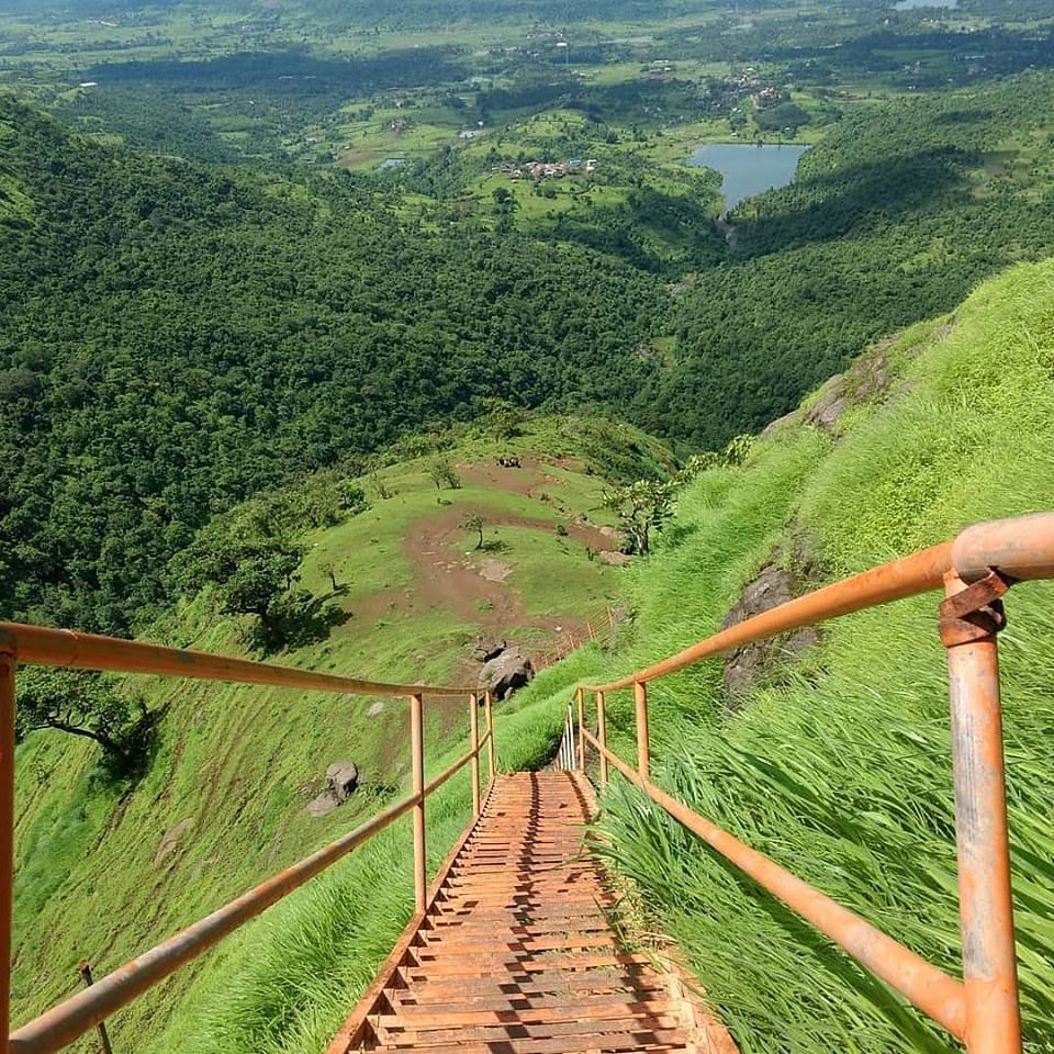 Natural landscape,Bridge,Hill station,Nature reserve,Highland,Hill,Mountain,Landscape,Rural area,Grass