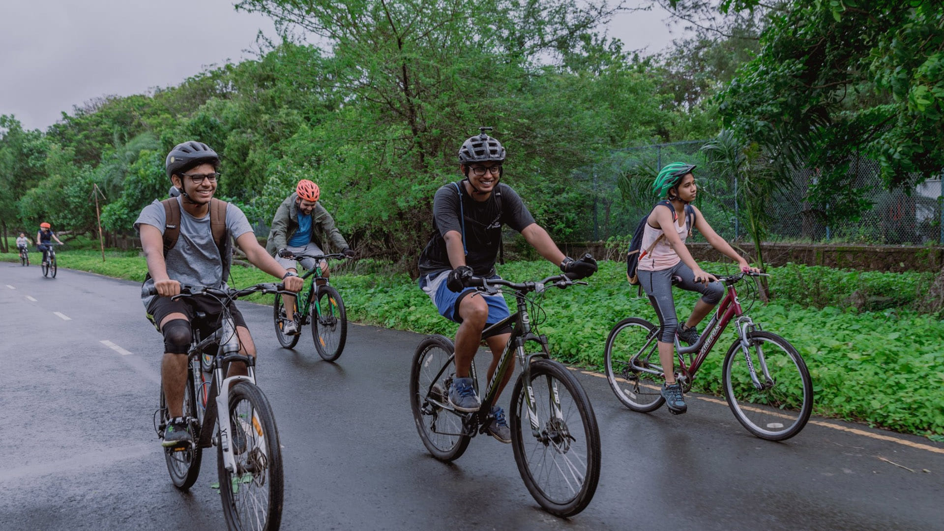 Monsal Dale Monsal Trail Cafe Hassop Bike Hire Deals