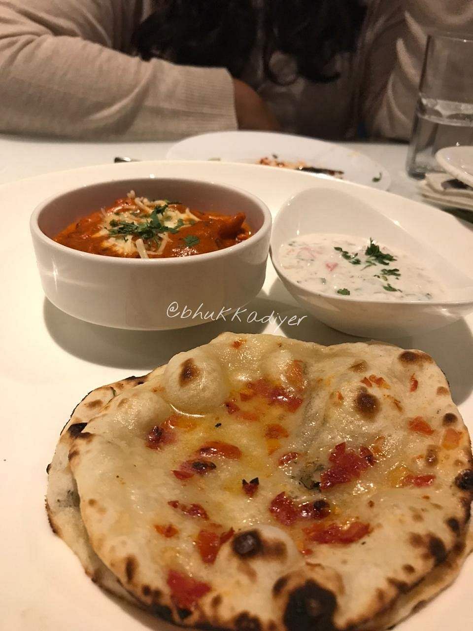 Dish,Food,Cuisine,Naan,Kulcha,Ingredient,Flatbread,Punjabi cuisine,Roti,Paratha