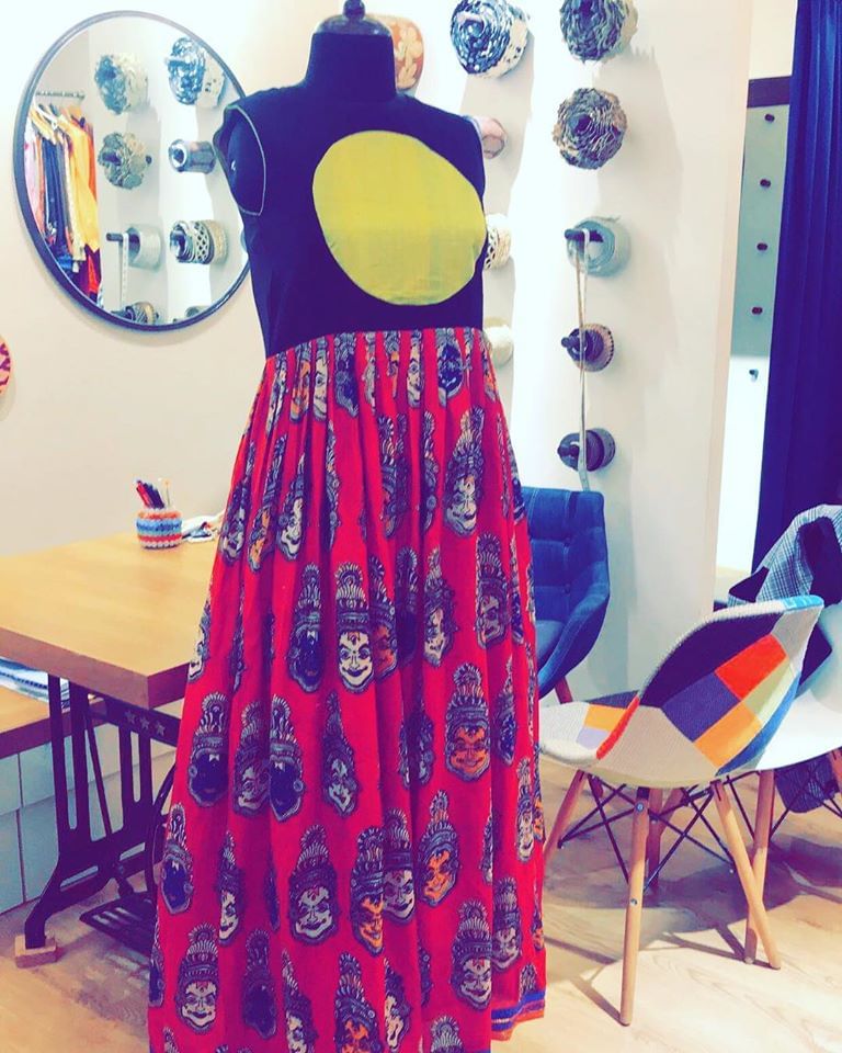 Clothing,Dress,Blue,Purple,Day dress,Formal wear,Violet,Yellow,Fashion,Shoulder