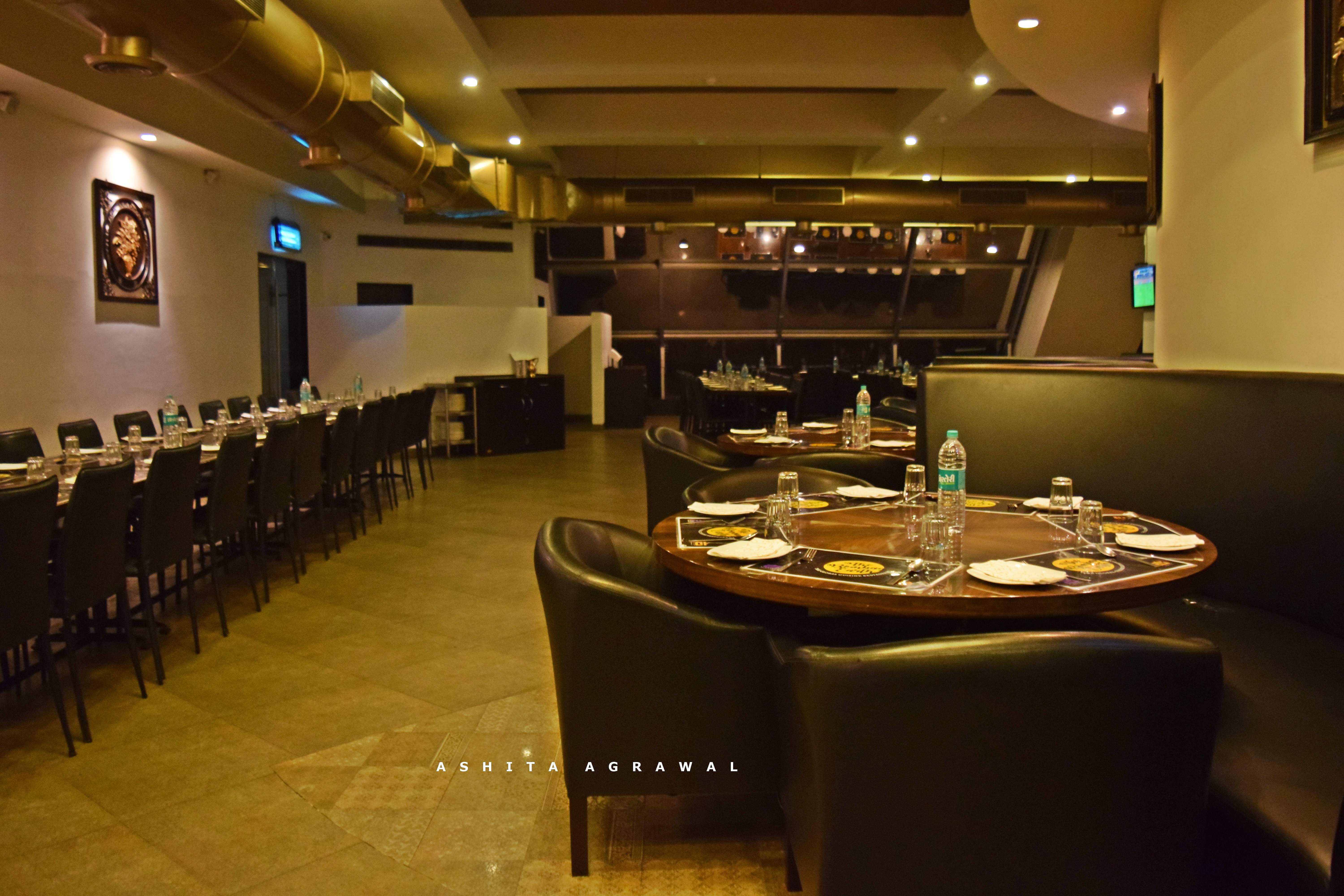 Restaurant,Room,Building,Meal,Interior design,Function hall,Table,Architecture,Banquet,Buffet