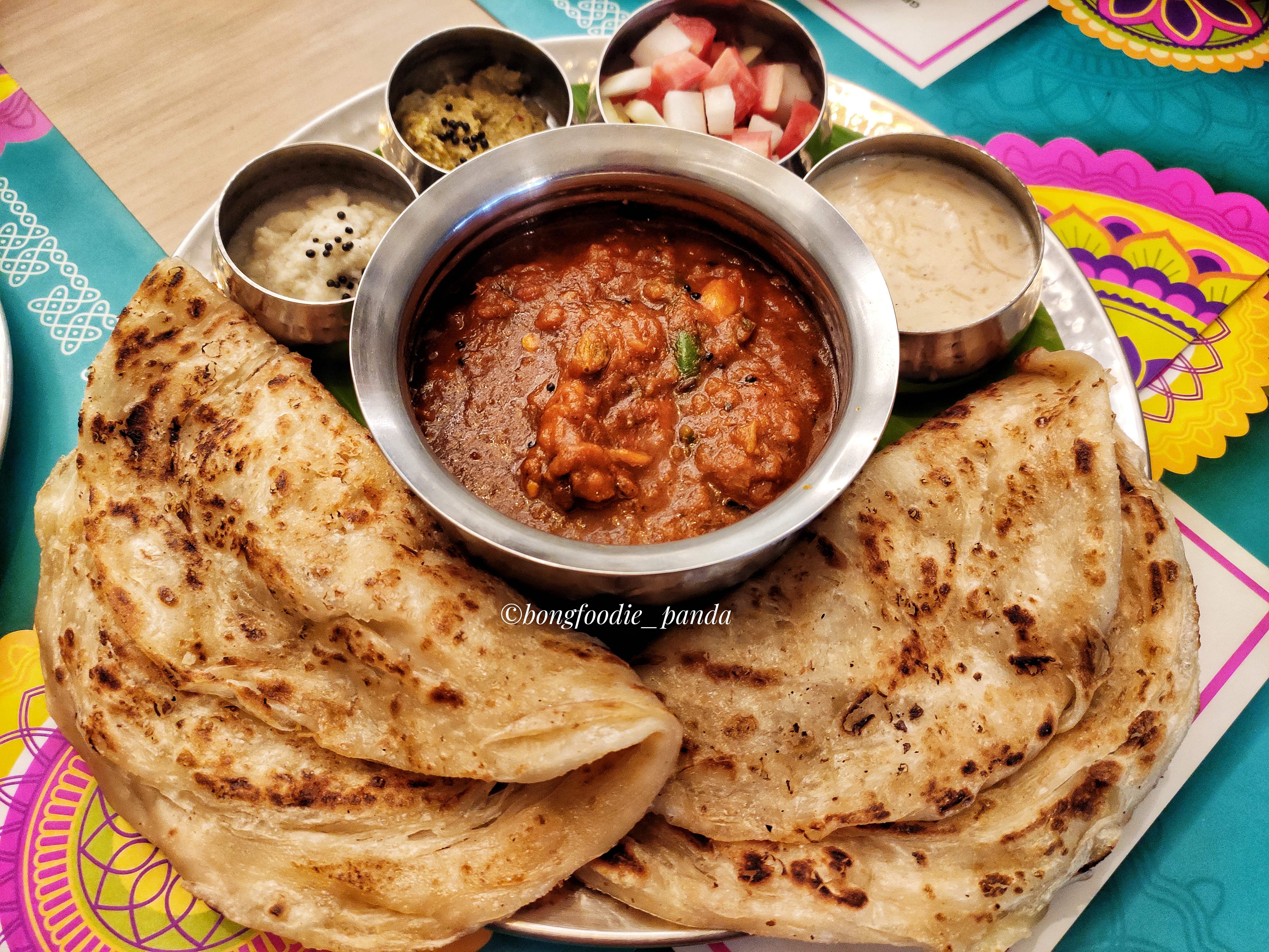 Dish,Food,Cuisine,Naan,Ingredient,Roti canai,Chapati,Roti,Kerala porotta,Paratha