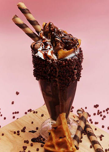 Food,Frozen dessert,Chocolate ice cream,Ice cream,Dessert,Gelato,Cuisine,Ingredient,Dish,Sundae