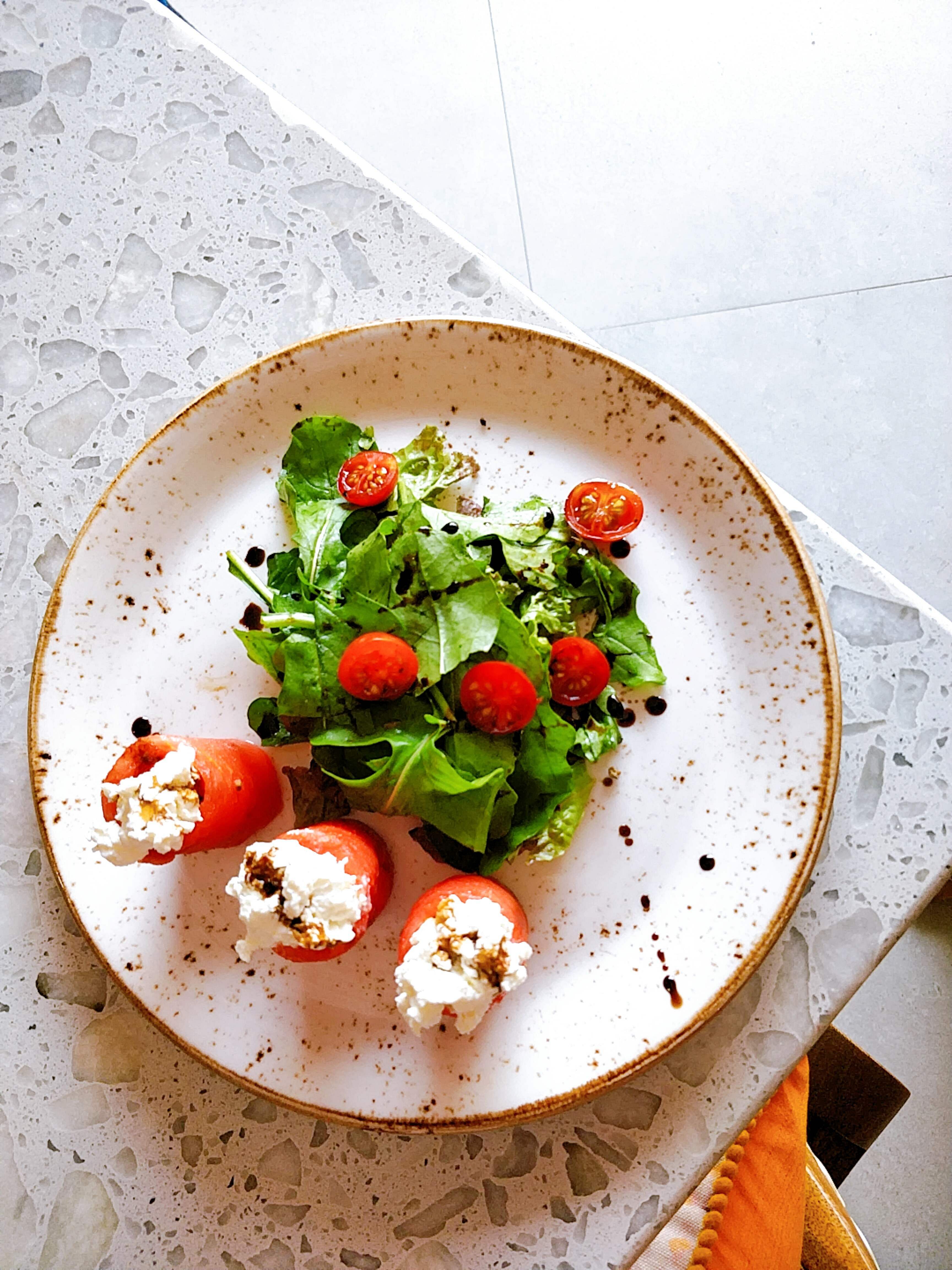 Dish,Food,Ingredient,Cuisine,Mozzarella,Salad,Tomato,Caprese salad,Vegetable,Feta