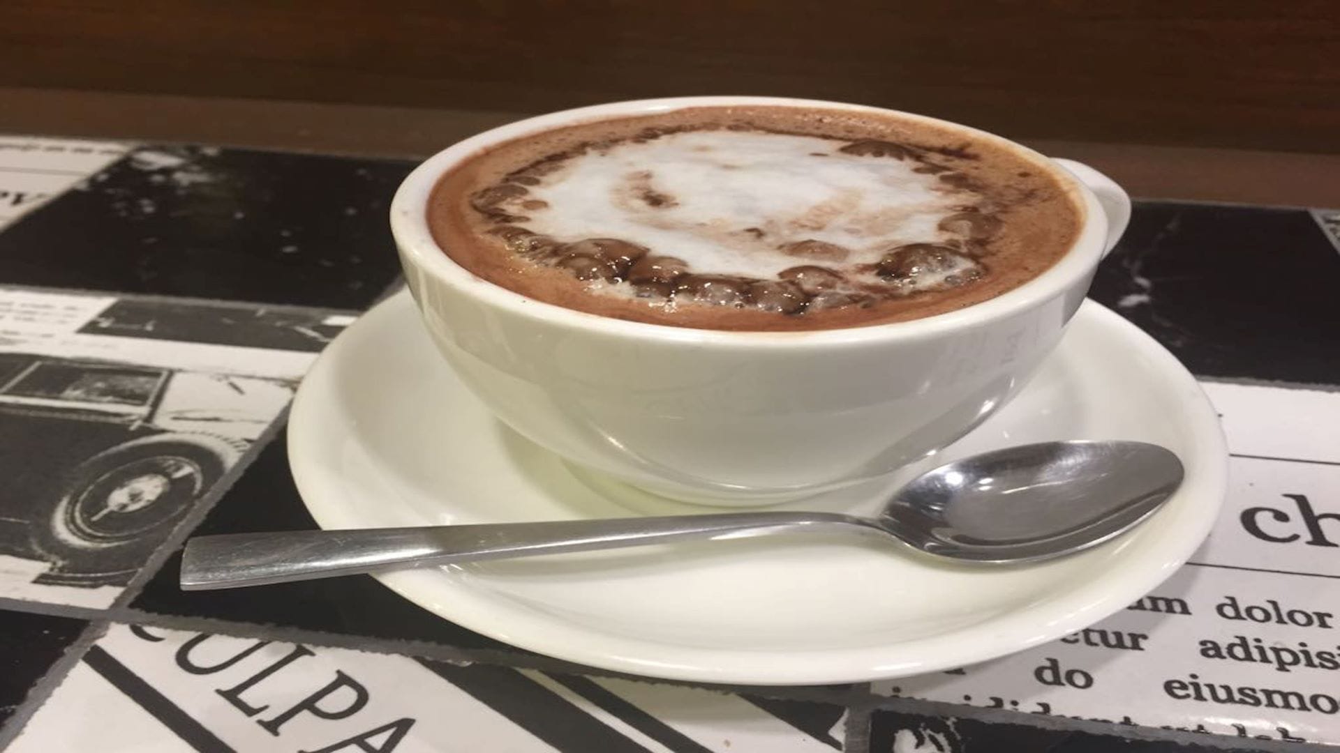 Wiener melange,Coffee,Espressino,Coffee cup,Food,Drink,Café au lait,White coffee,Cappuccino,Caffè macchiato