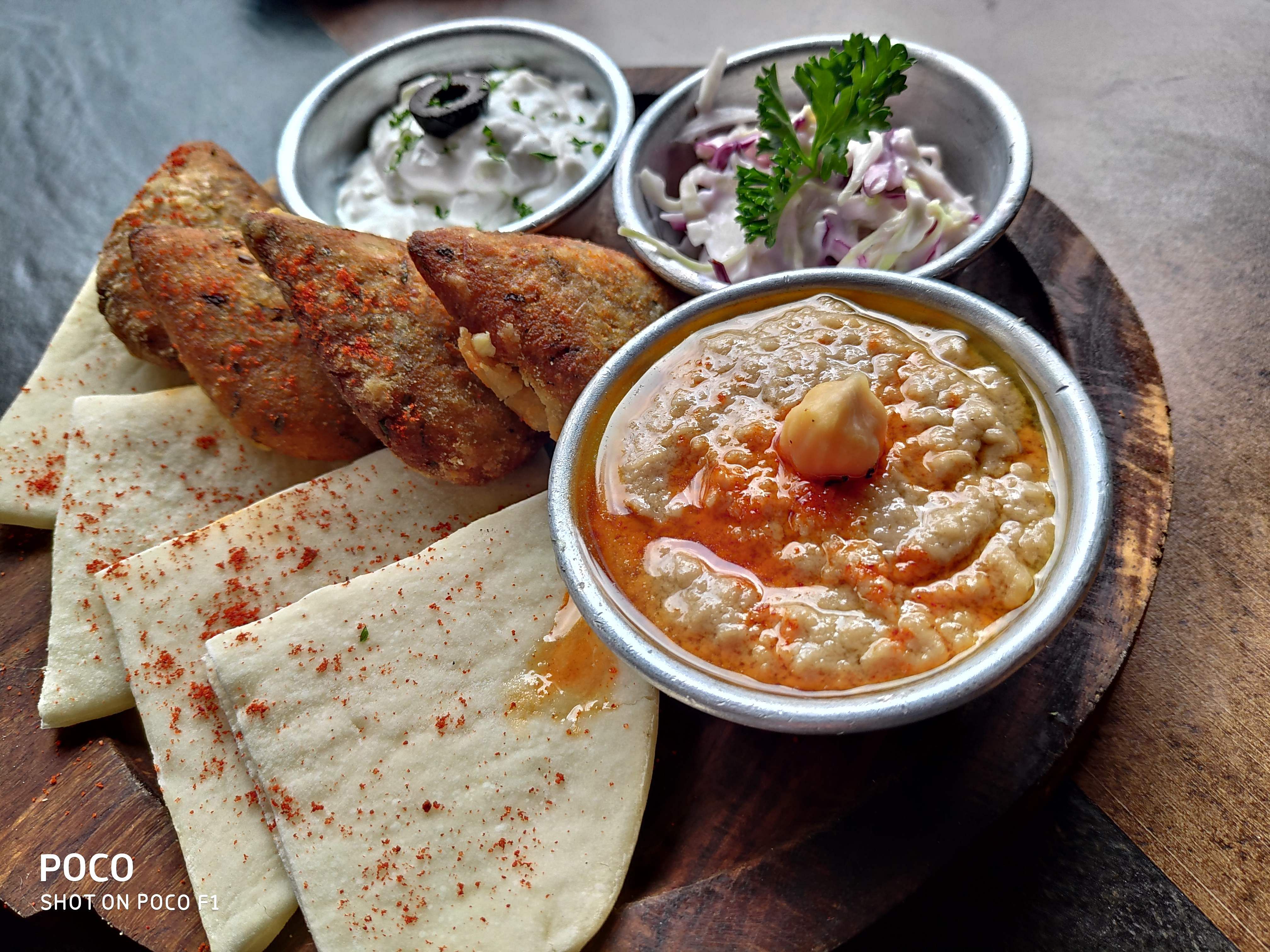 Dish,Food,Cuisine,Ingredient,Dip,Muhammara,Naan,Produce,Comfort food,Raita