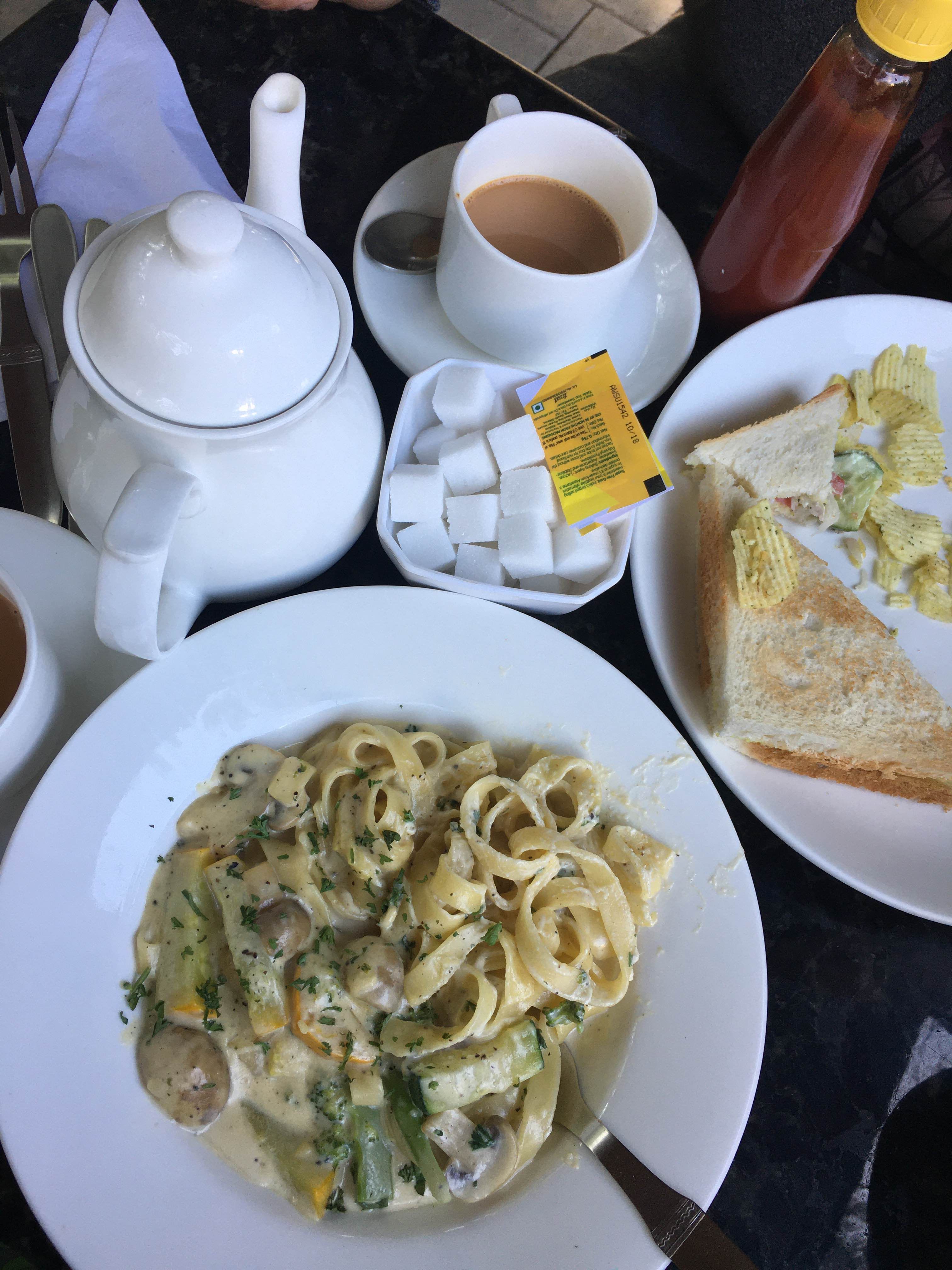 Food,Cuisine,Dish,Fettuccine,Ingredient,Fettuccine alfredo,Tagliatelle,Brunch,Meal,Italian food