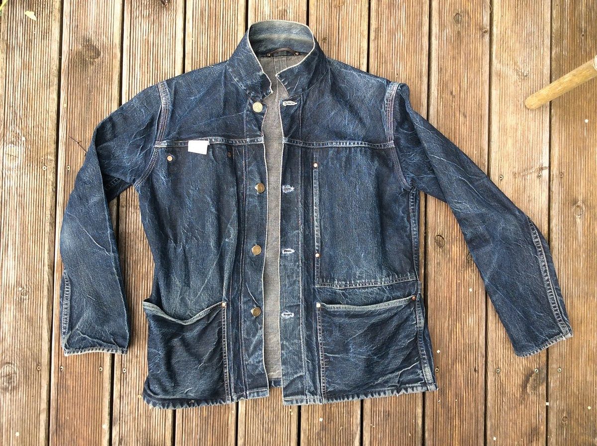 Denim,Clothing,Jeans,Jacket,Outerwear,Sleeve,Textile,Pocket,Leather,Leather jacket