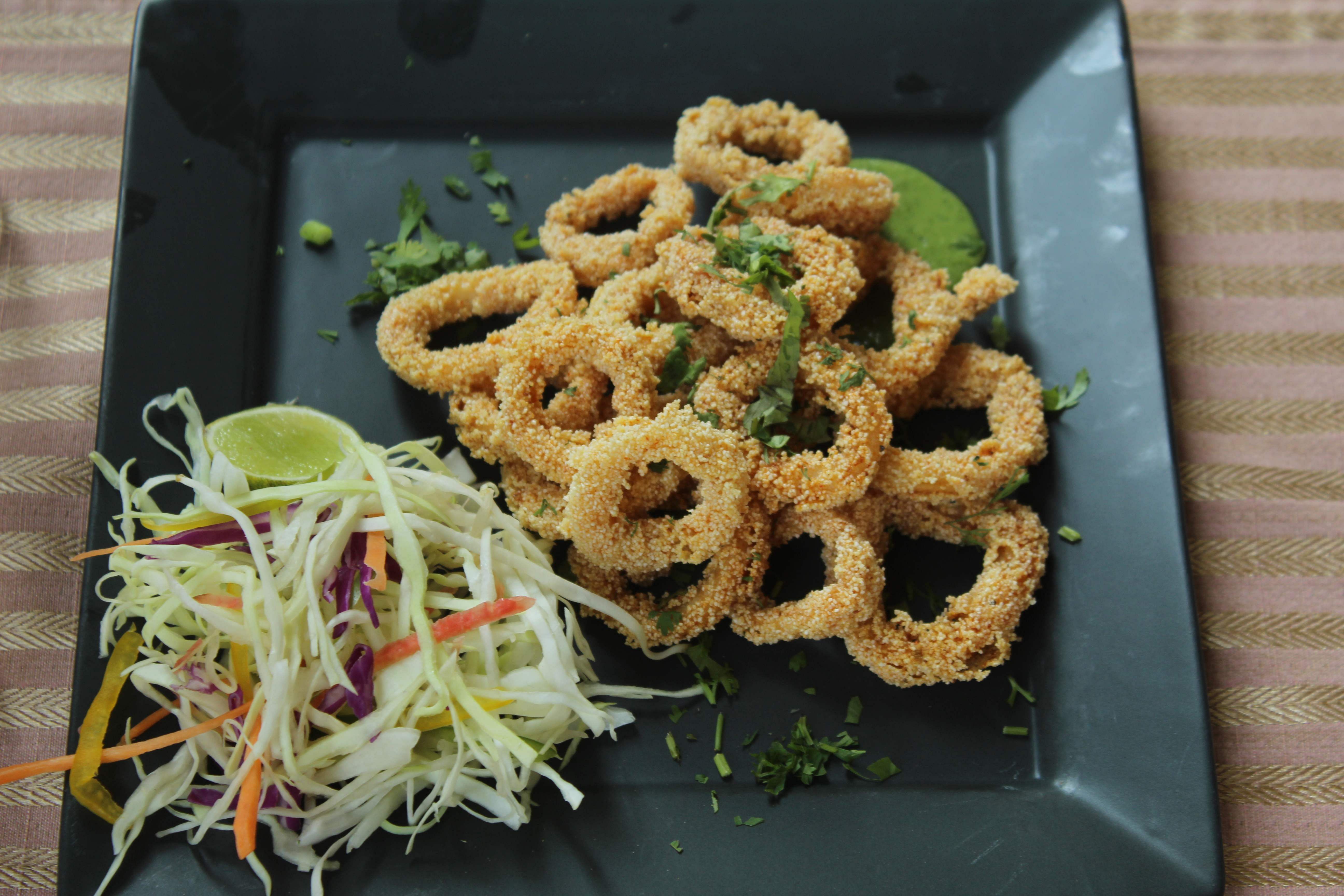 Dish,Food,Cuisine,Fried food,Deep frying,Onion ring,Ingredient,Side dish,Produce,Frying