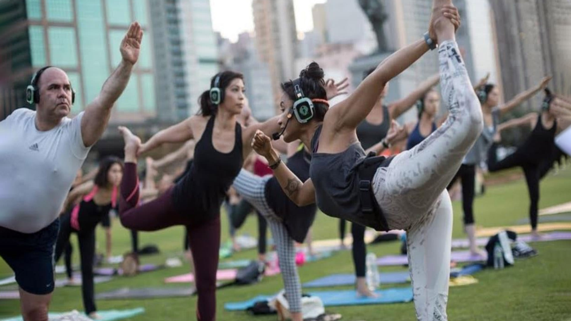 Physical fitness,Yoga,Flip (acrobatic),Contact sport,Fun,Sports,Striking combat sports,Sportswear,Performance,Stretching