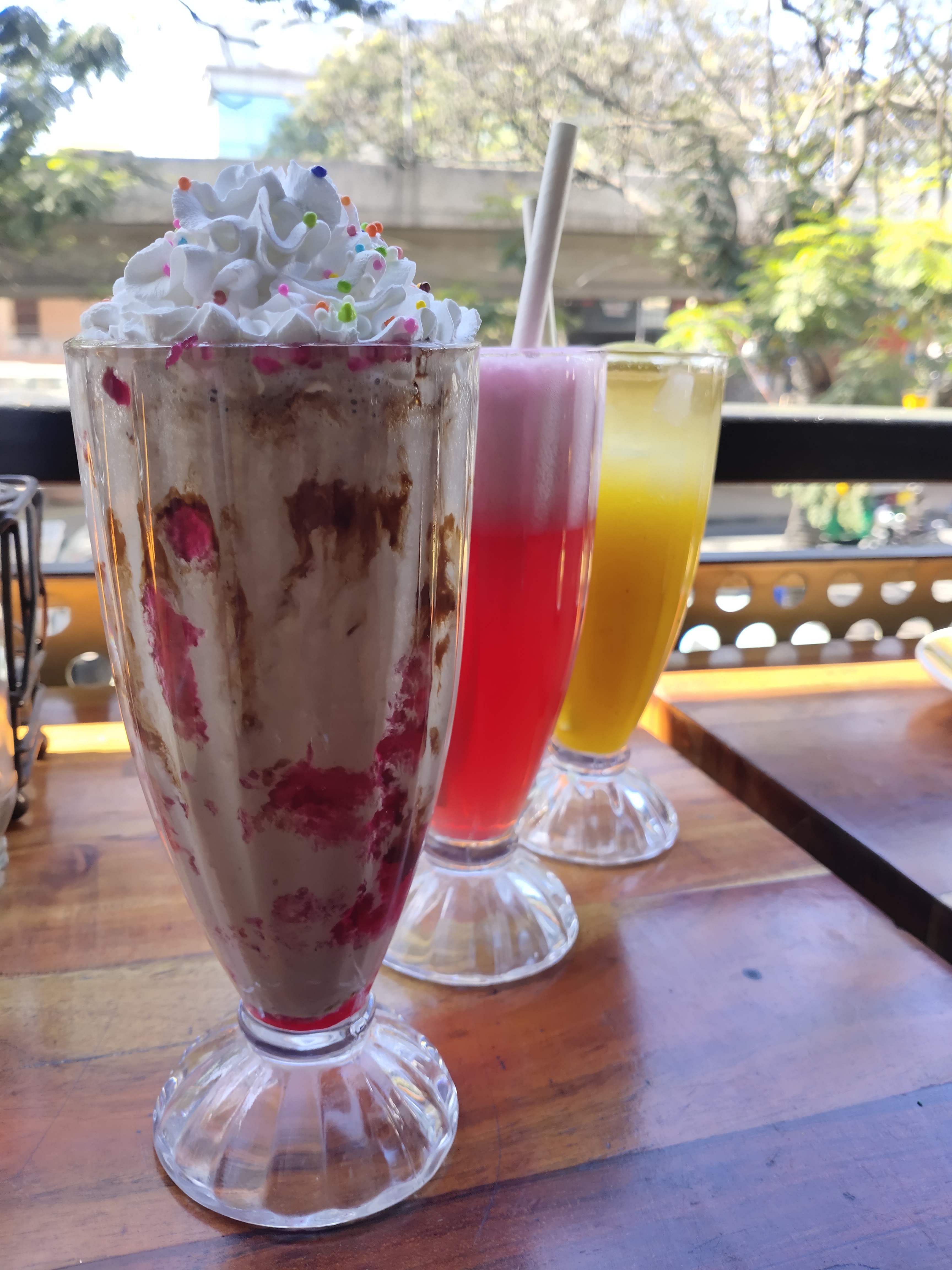 Food,Drink,Knickerbocker glory,Floats,Milkshake,Non-alcoholic beverage,Dessert,Cuisine,Frozen dessert,Ingredient