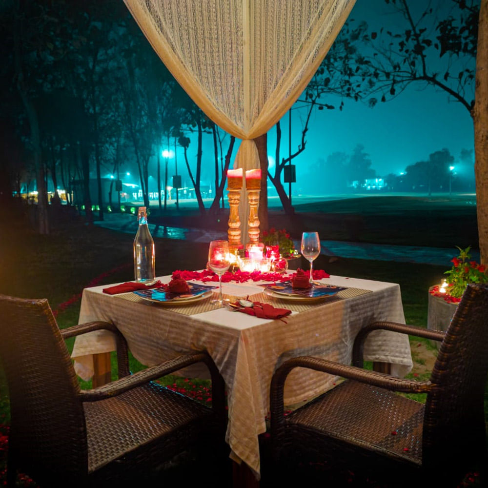 Table,Restaurant,Lighting,Room,Turquoise,Furniture,Chair,Interior design,Dining room,House