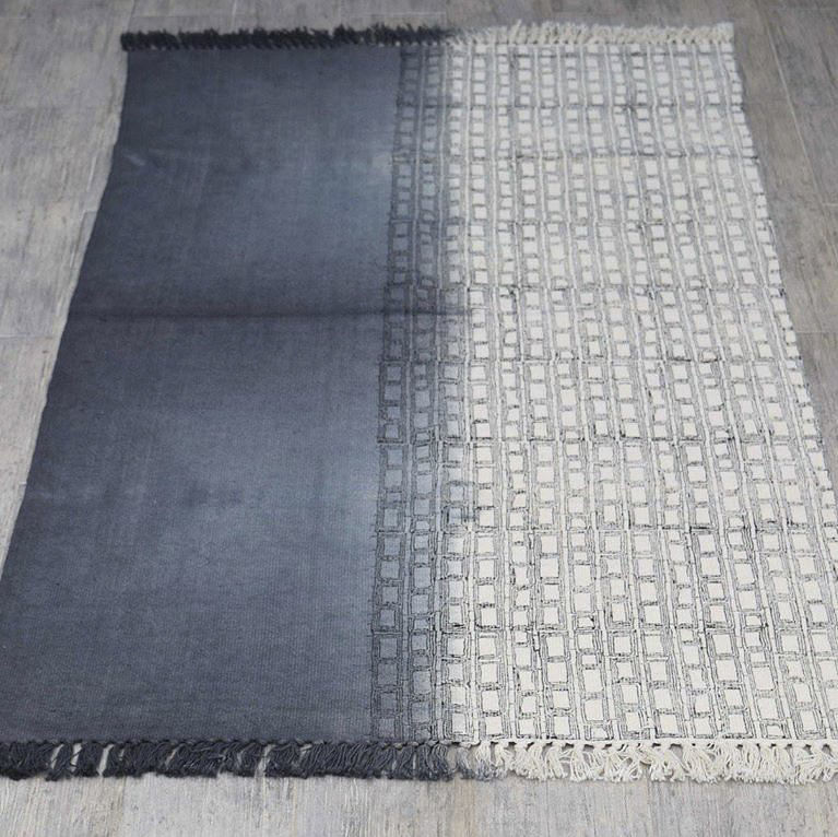 Product,Floor,Grey,Textile,Mat,Pattern,Flooring,Wool,Placemat,Carpet