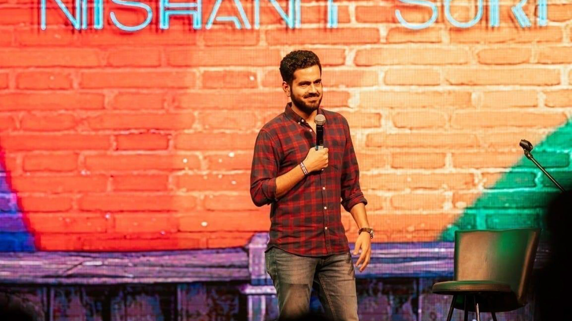 Talent show,Performance,Fun,Font,Event,Comedy,Performing arts,Singer