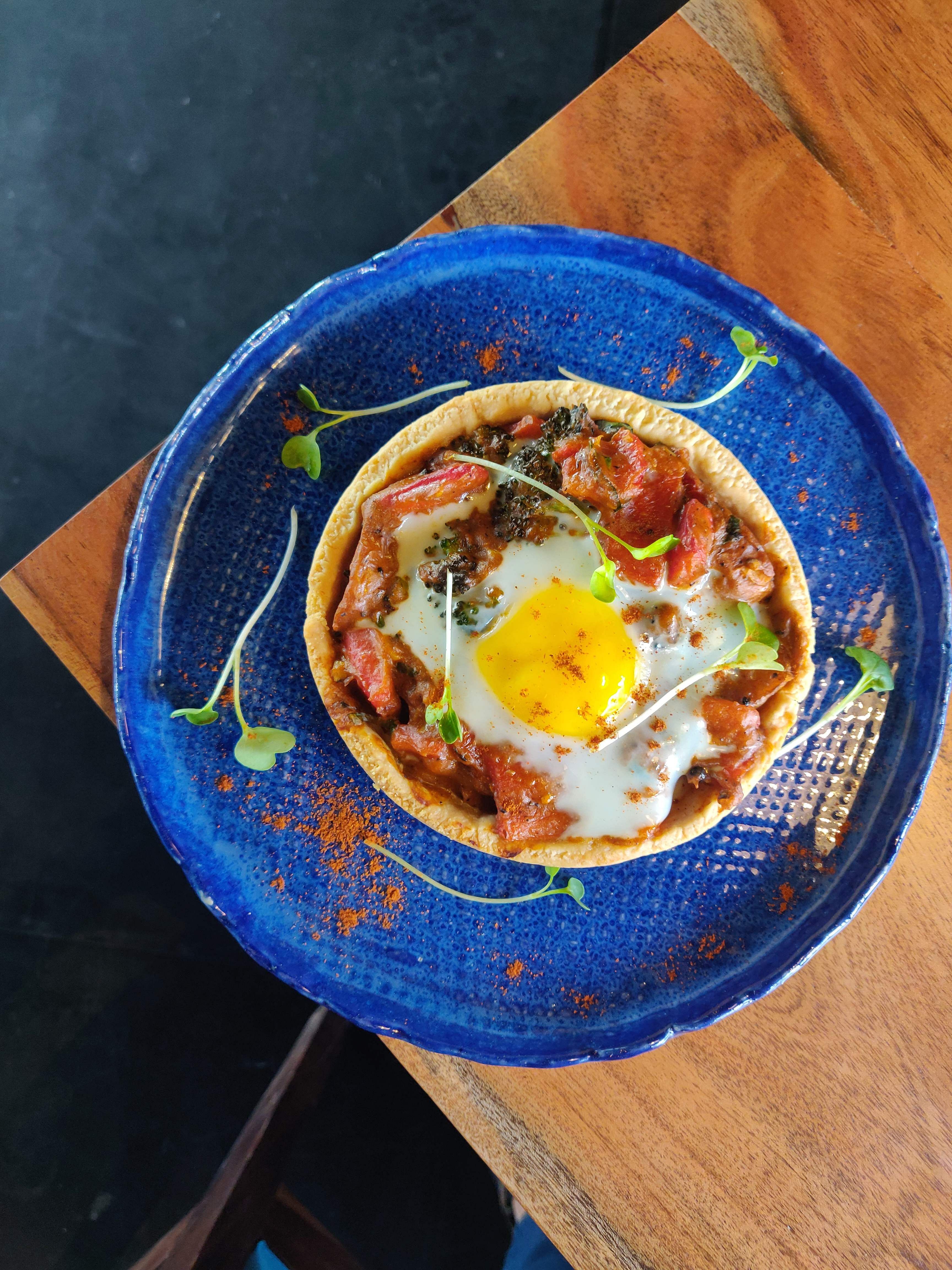 Dish,Food,Cuisine,Ingredient,Fried egg,Breakfast,Meal,Brunch,Huevos rancheros,Produce