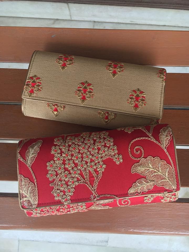 Red,Rectangle,Textile,Beige,Wallet,Fashion accessory