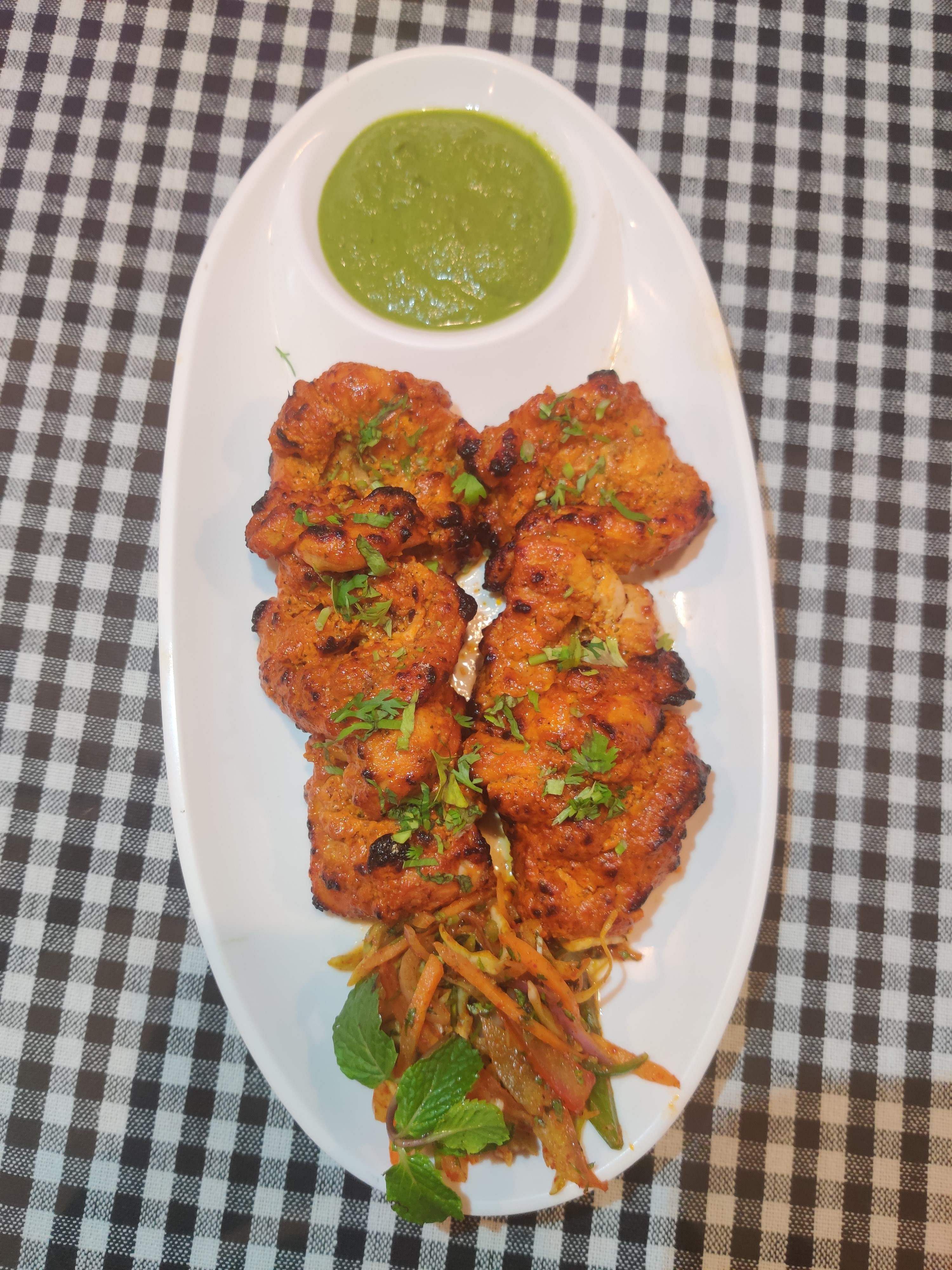 Dish,Cuisine,Food,Fried food,Ingredient,Fritter,Pakora,Chicken tikka,Bhajji,Produce