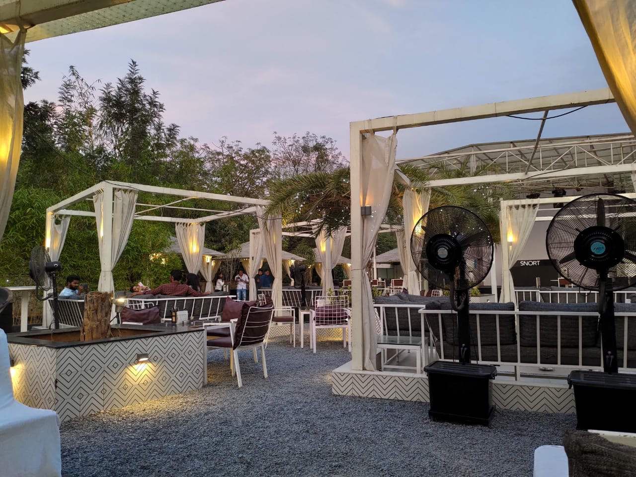 img-gallery-featured