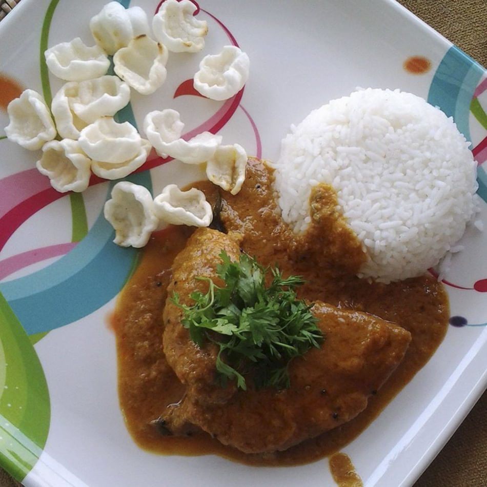 Dish,Food,Cuisine,Ingredient,Produce,Fried food,Comfort food,Gravy,Recipe,Cutlet