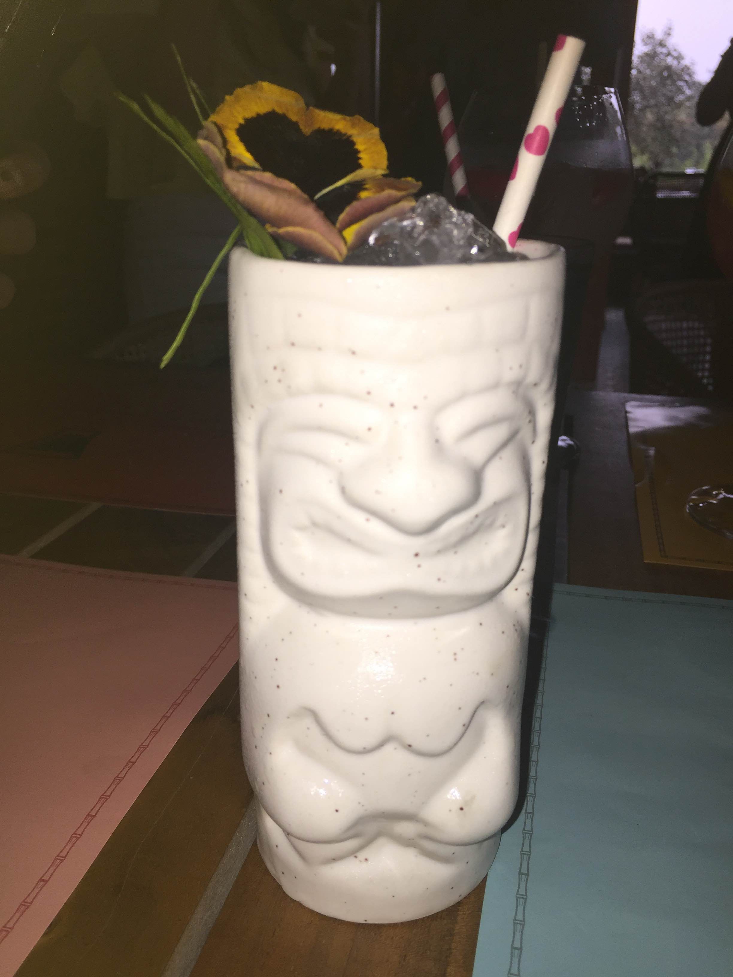 Milkshake,Drink,Food,Dessert,Smoothie,Cream,Frappé coffee,Cocktail garnish