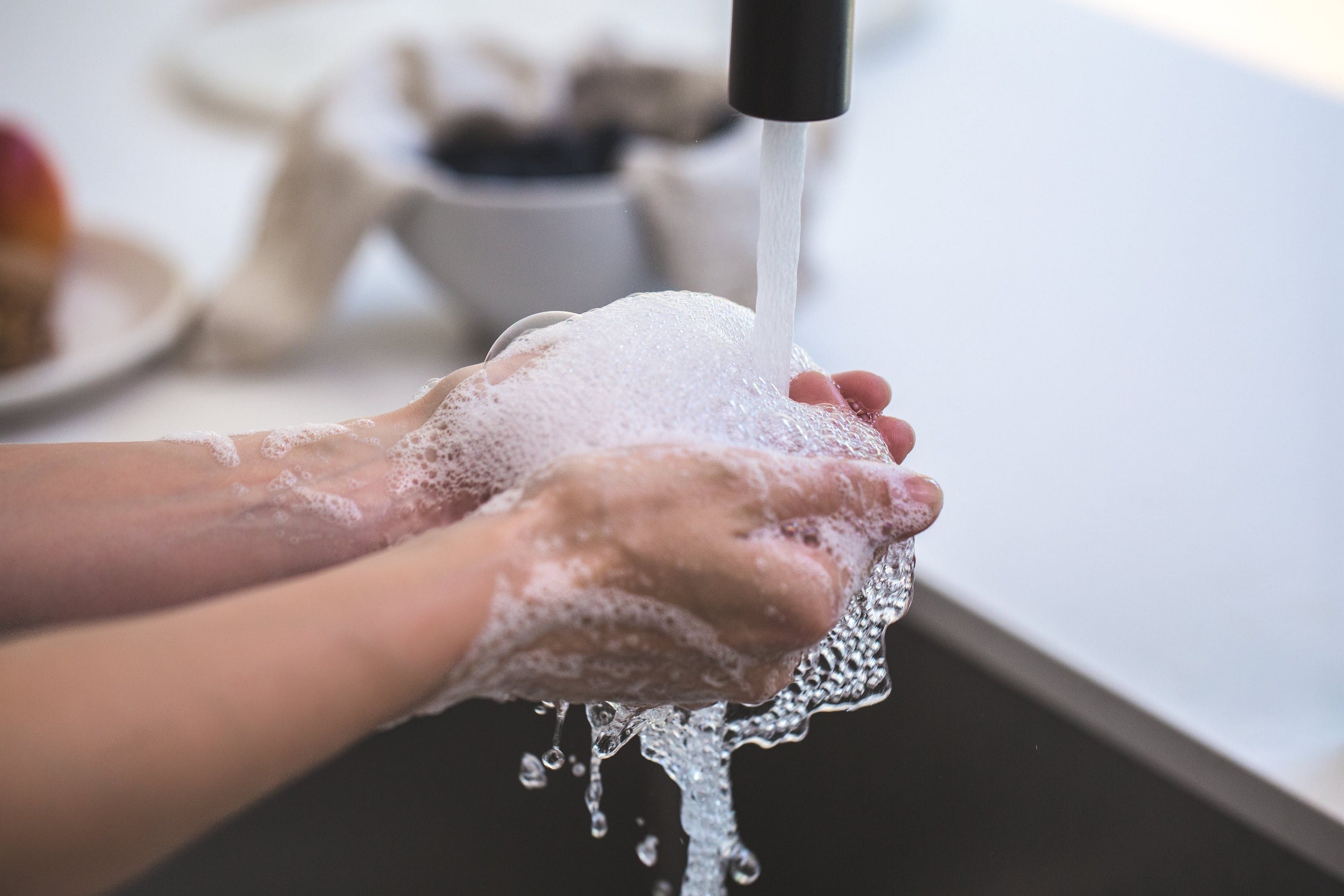 Water,Skin,Washing,Hand,Fluid,Nail,Bathing,Glass,Drinking water