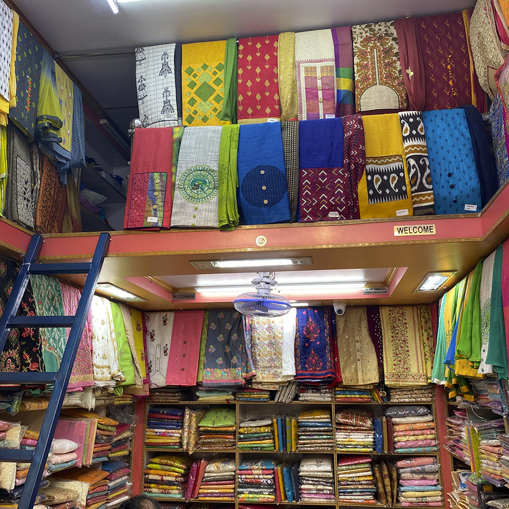 Book,Bookselling,Building,Publication,Library,Retail,Textile,Shelving,Bookcase,Shelf