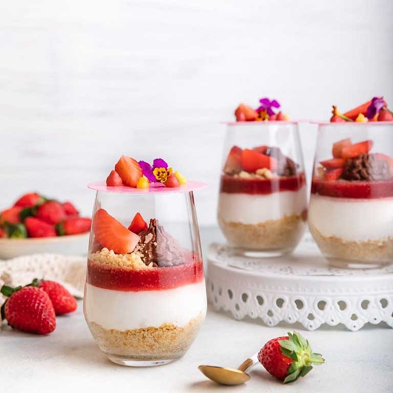 Food,Cuisine,Dessert,Dish,Strawberry,Strawberries,Verrine,Ingredient,Parfait,Mousse