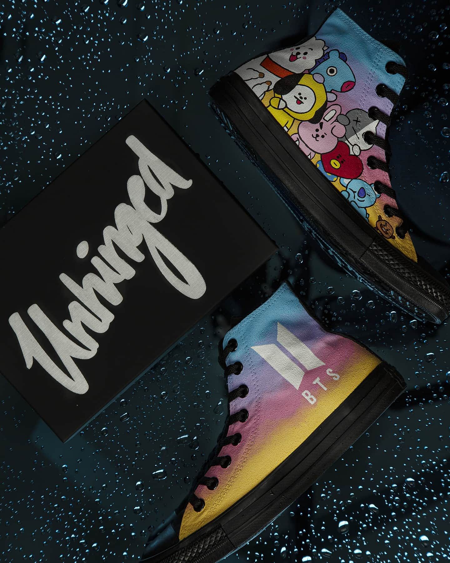 Footwear,Font,Shoe,Illustration,Graphic design,Sneakers,Space,Material property,Graphics,Plimsoll shoe