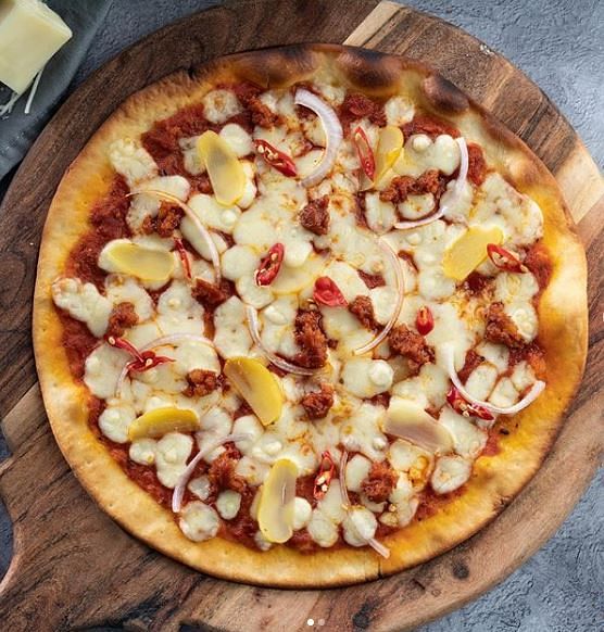 Dish,Food,Cuisine,Pizza,Ingredient,Pizza cheese,Flatbread,Italian food,Comfort food,Fast food