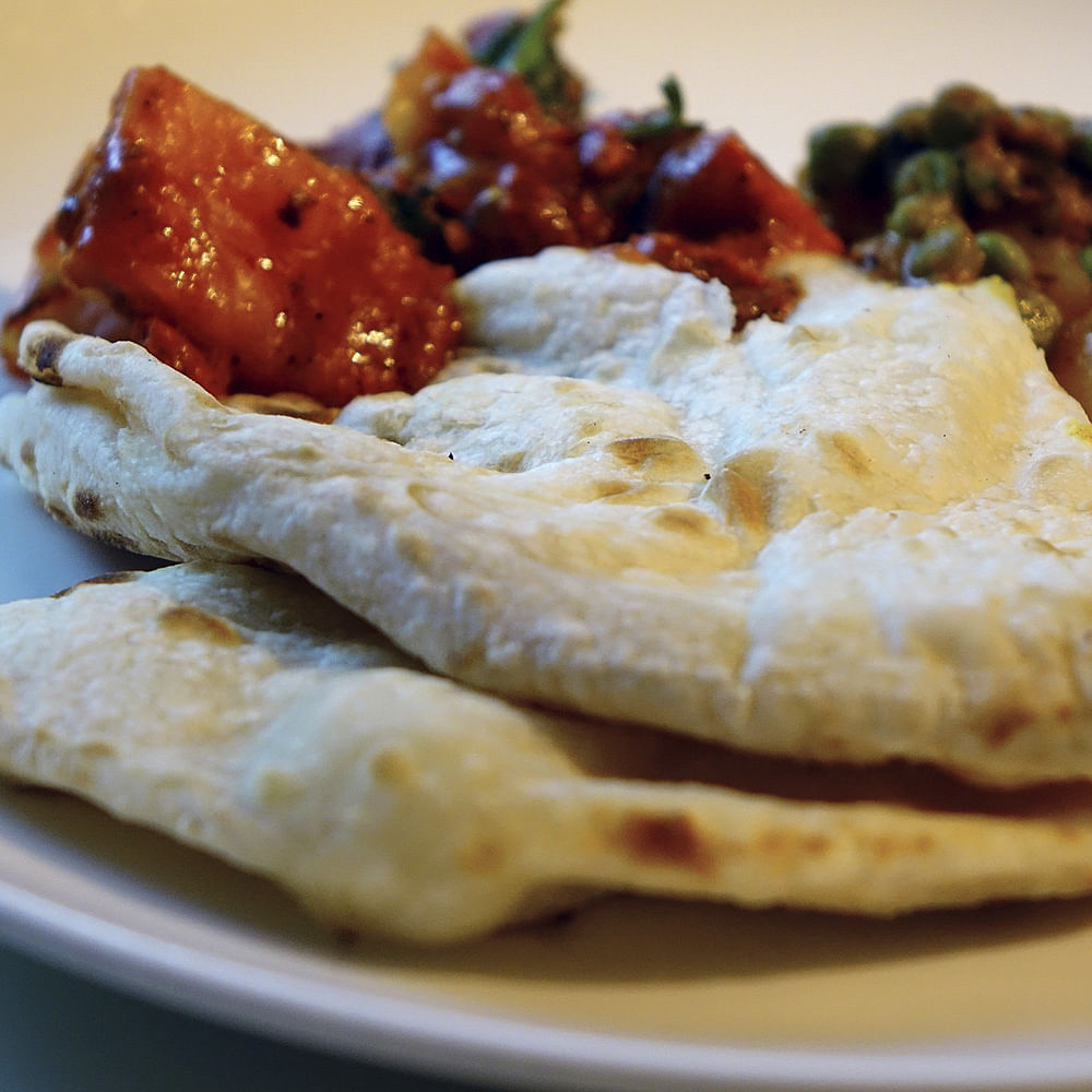 Dish,Food,Cuisine,Naan,Ingredient,Flatbread,Kulcha,Gözleme,Produce,Staple food