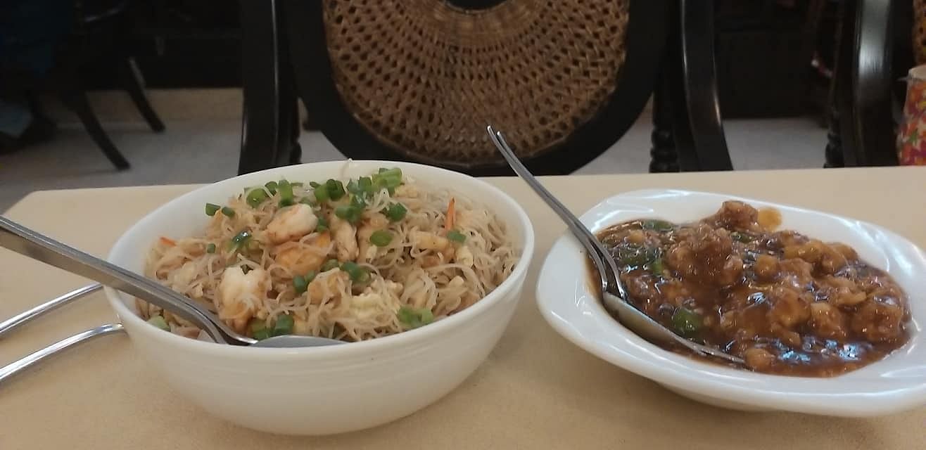 Dish,Food,Cuisine,Ingredient,Produce,Meat,Recipe,Batchoy,Chinese food,Mì quảng