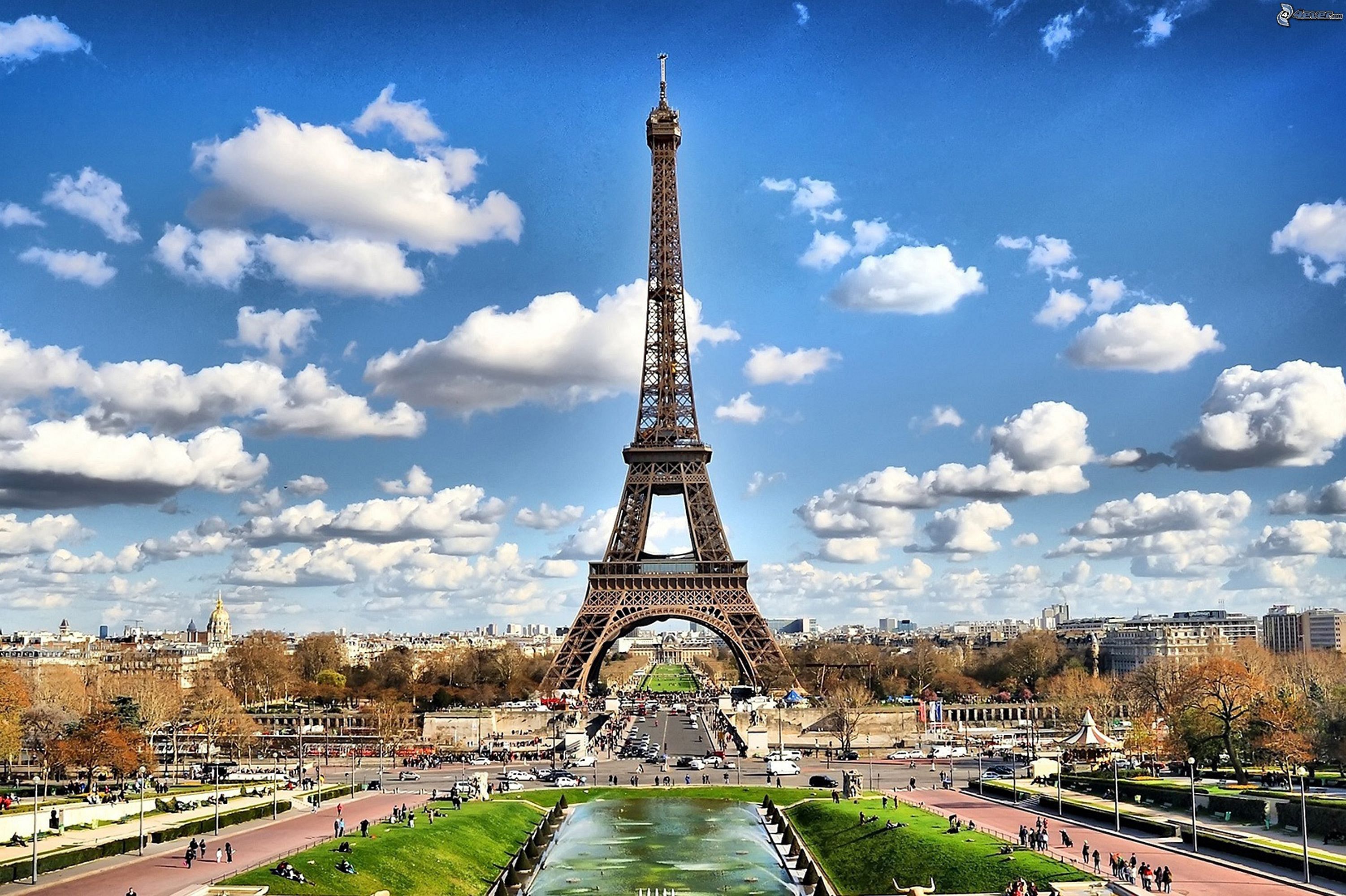 Landmark,Sky,Tower,Daytime,Cloud,Architecture,Monument,Tourism,Metropolitan area,City