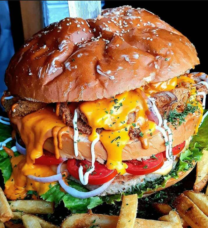 Junk food,Food,Hamburger,Dish,Fast food,Veggie burger,Buffalo burger,Cuisine,Cheeseburger,Cemita