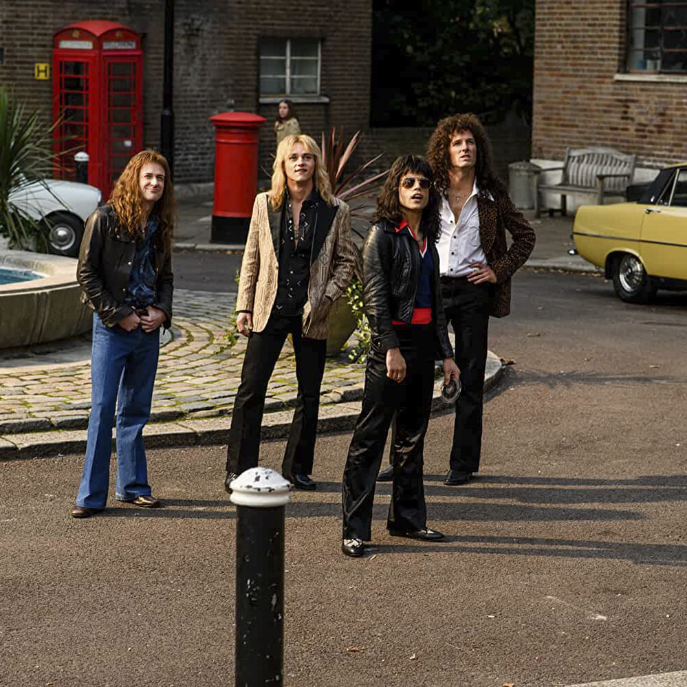 Car,Vehicle,Snapshot,Jeans,Fashion,Pedestrian,Street,Photography,City car,Tourism