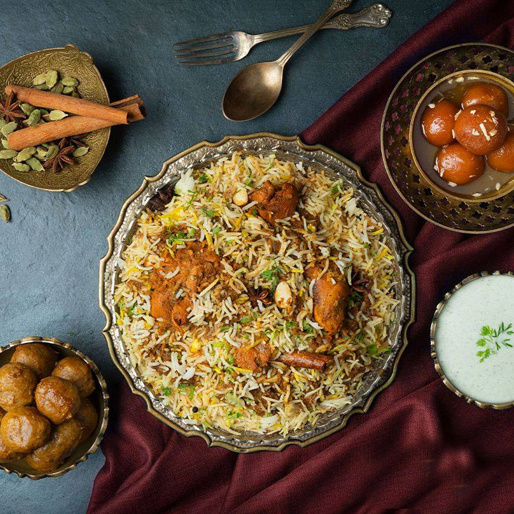 Dish,Food,Cuisine,Ingredient,Biryani,Kabsa,Recipe,Indian cuisine,Vegetarian food,Chaat