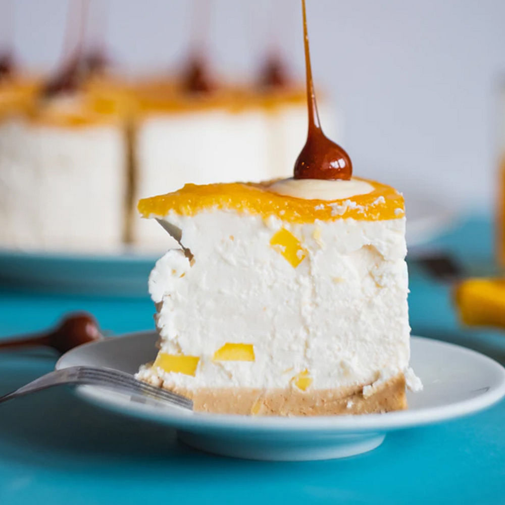 Dish,Food,Cuisine,Tres leches cake,Dessert,Cake,Frozen dessert,Semifreddo,Ingredient,Meringue