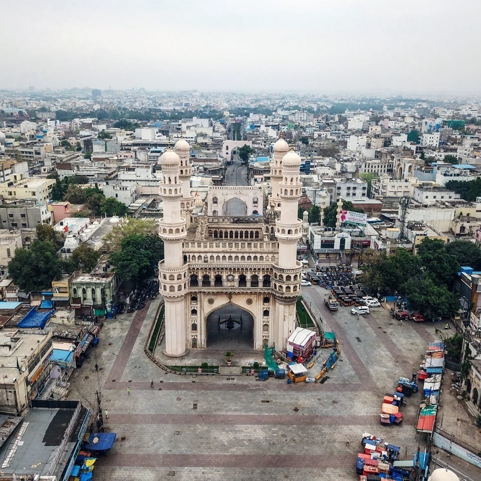 Urban area,City,Landmark,Architecture,Metropolitan area,Town,Metropolis,Human settlement,Building,Cityscape