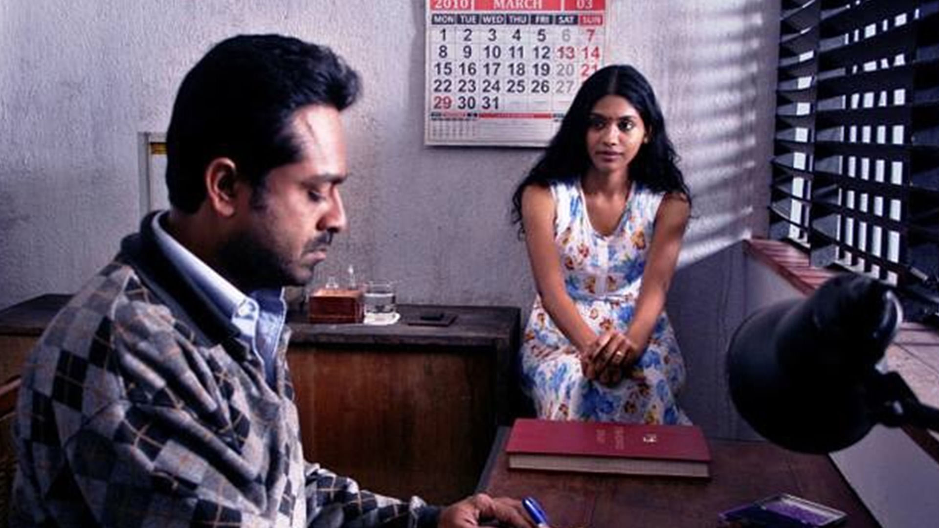 Conversation,Black hair,Sitting