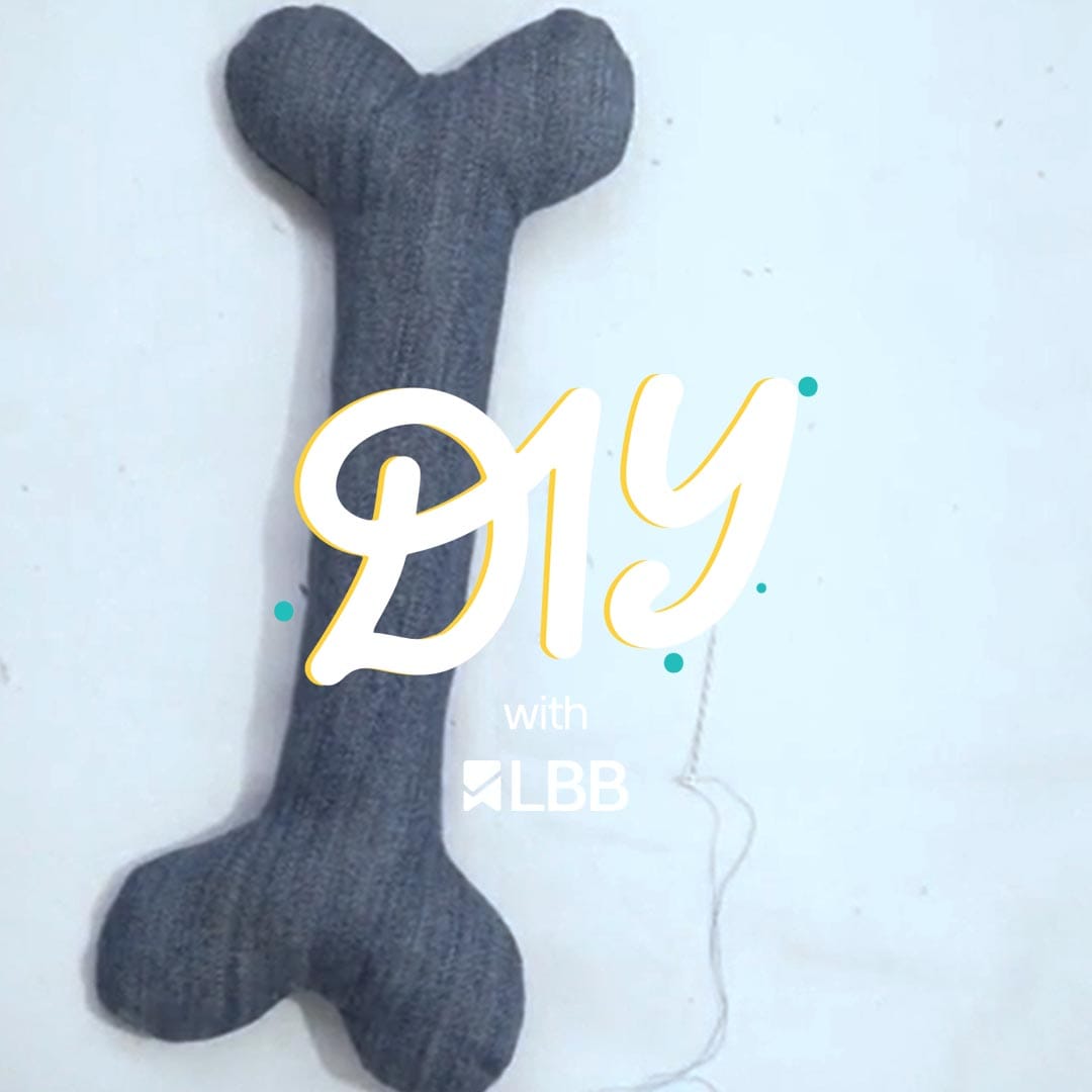 Arm,Neck,Joint,Hand,Font,Number,Jeans