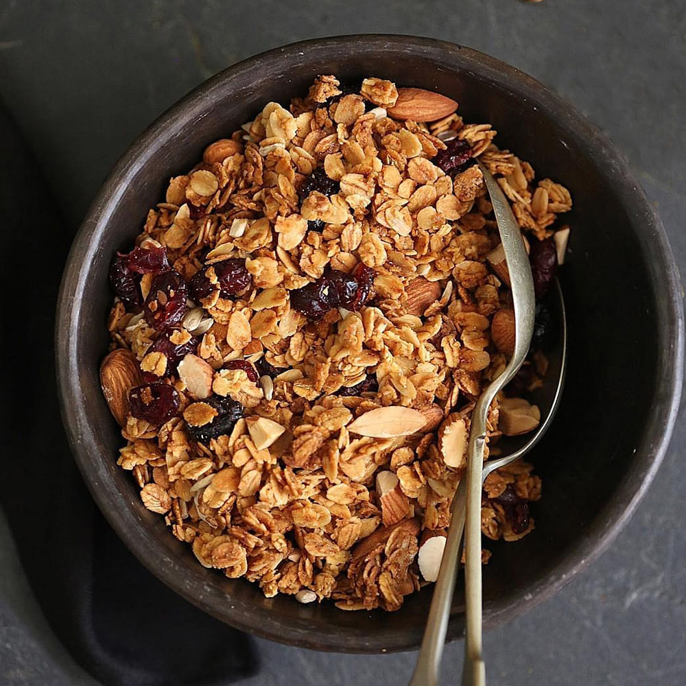 Dish,Food,Cuisine,Granola,Meal,Breakfast cereal,Breakfast,Snack,Ingredient,Muesli