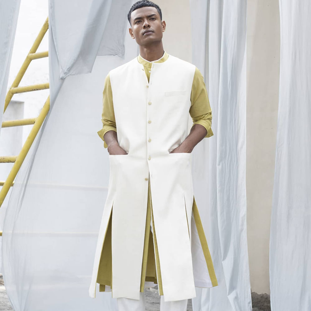 Suit,White,Clothing,Formal wear,Tuxedo,Fashion,Yellow,Outerwear,Dress,Fashion design