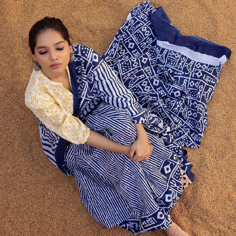 Clothing,Blue,Product,Pattern,Textile,Dress,Fashion,Wrap,Design,Shoulder