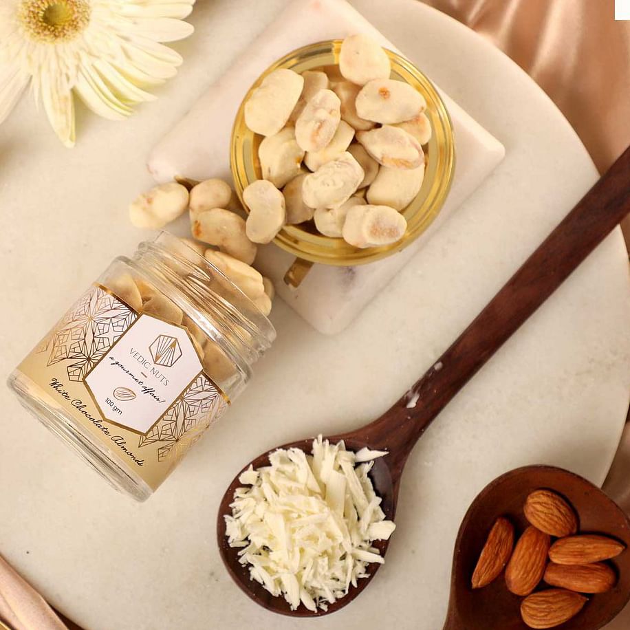 Food,Dish,Cuisine,Ingredient,Spoon,Almond,Nut,Produce,Cashew,Tableware