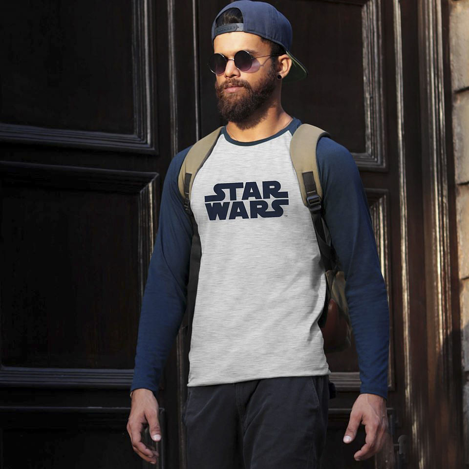 Clothing,Beanie,Street fashion,T-shirt,Cool,Fashion,Facial hair,Sportswear,Beard,Outerwear