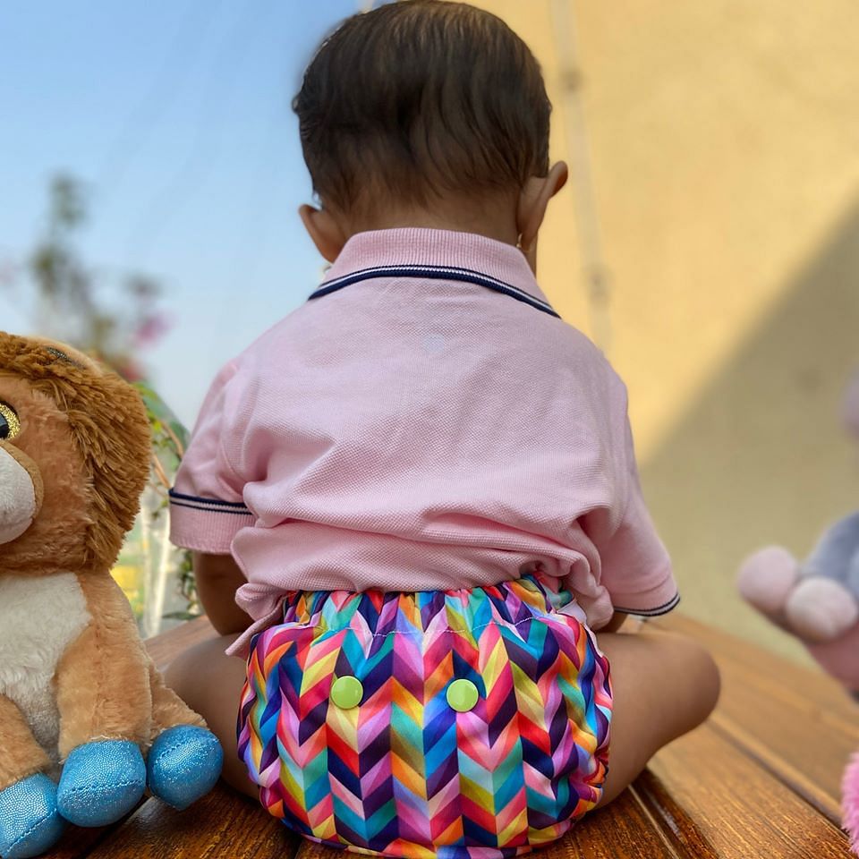 Child,Stuffed toy,Toddler,Teddy bear,Textile,Play,Plush,Toy,Wool,Fawn