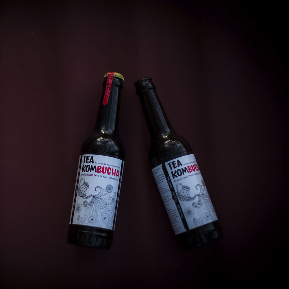 Bottle,Glass bottle,Wine bottle,Alcohol,Drink,Liqueur,Alcoholic beverage,Product,Distilled beverage,Beer bottle