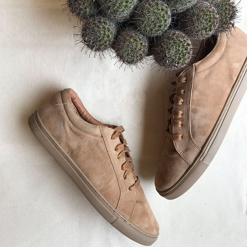 Footwear,Shoe,Brown,Beige,Font,Leather,Sneakers,Plimsoll shoe,Boot,Fur