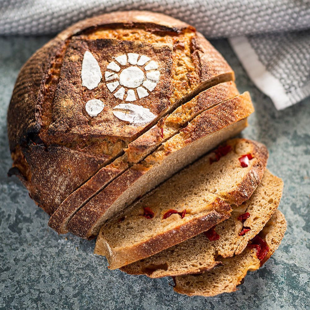 Sourdough,Bread,Food,Cuisine,Baked goods,Dish,Rye bread,Soda bread,Loaf,Bun