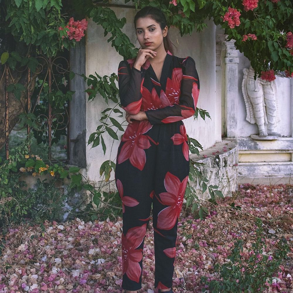 Clothing,Red,Fashion,Outerwear,Dress,Flower,Suit,Textile,Plant,Trousers